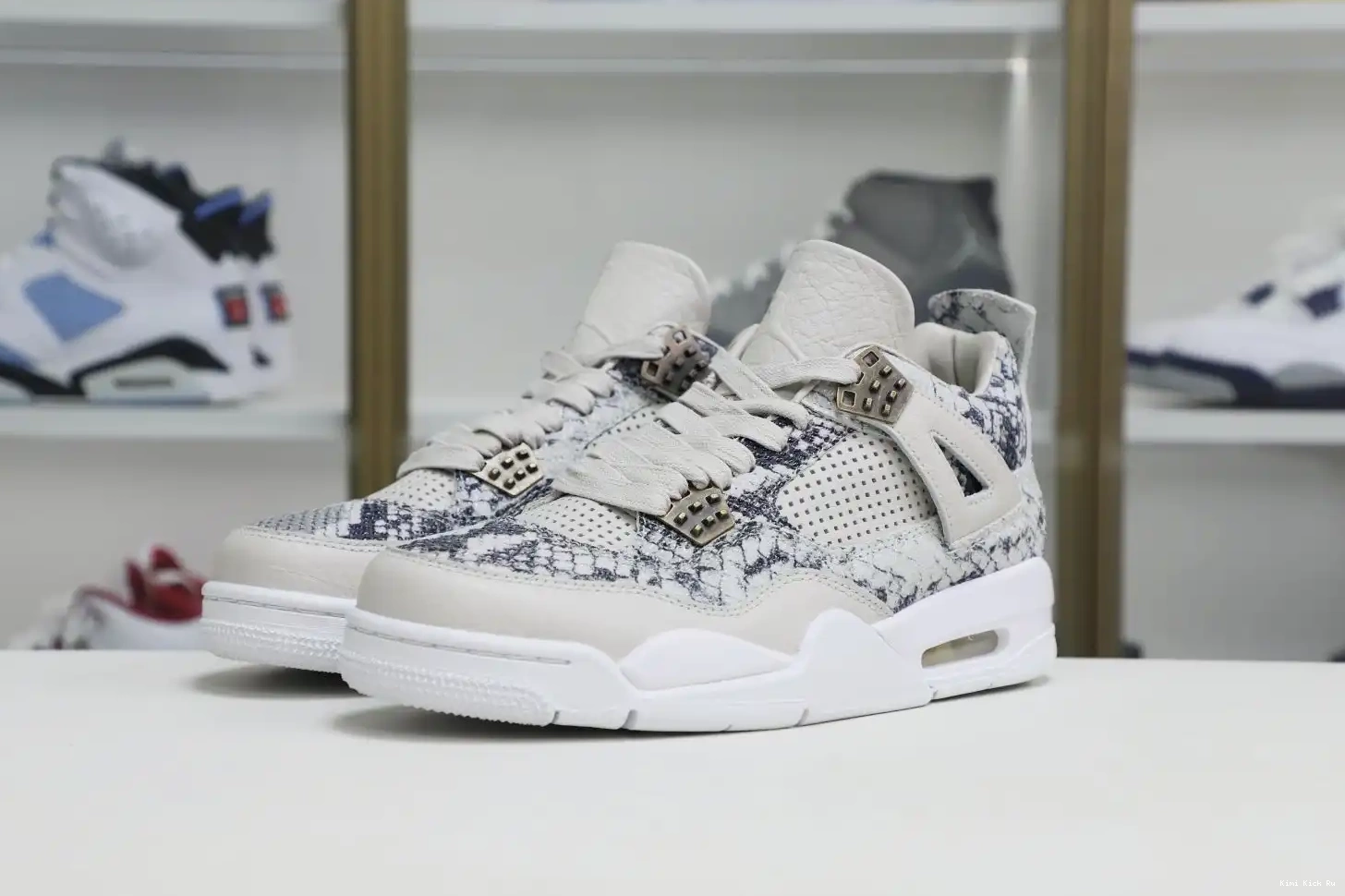 Jordan Jordan Air snakeskin Kimikick retro 4 0814